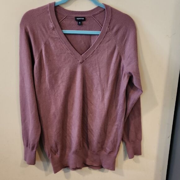 Torrid Mauve V-Neck Sweater Size 00 - Picture 1 of 1